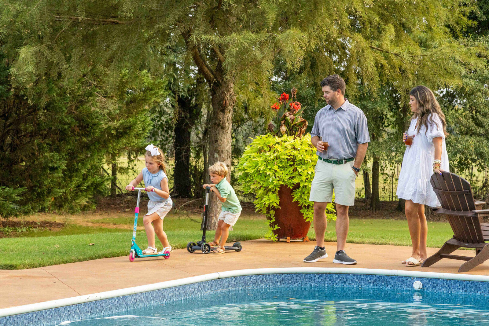 pool client family playing nice-1