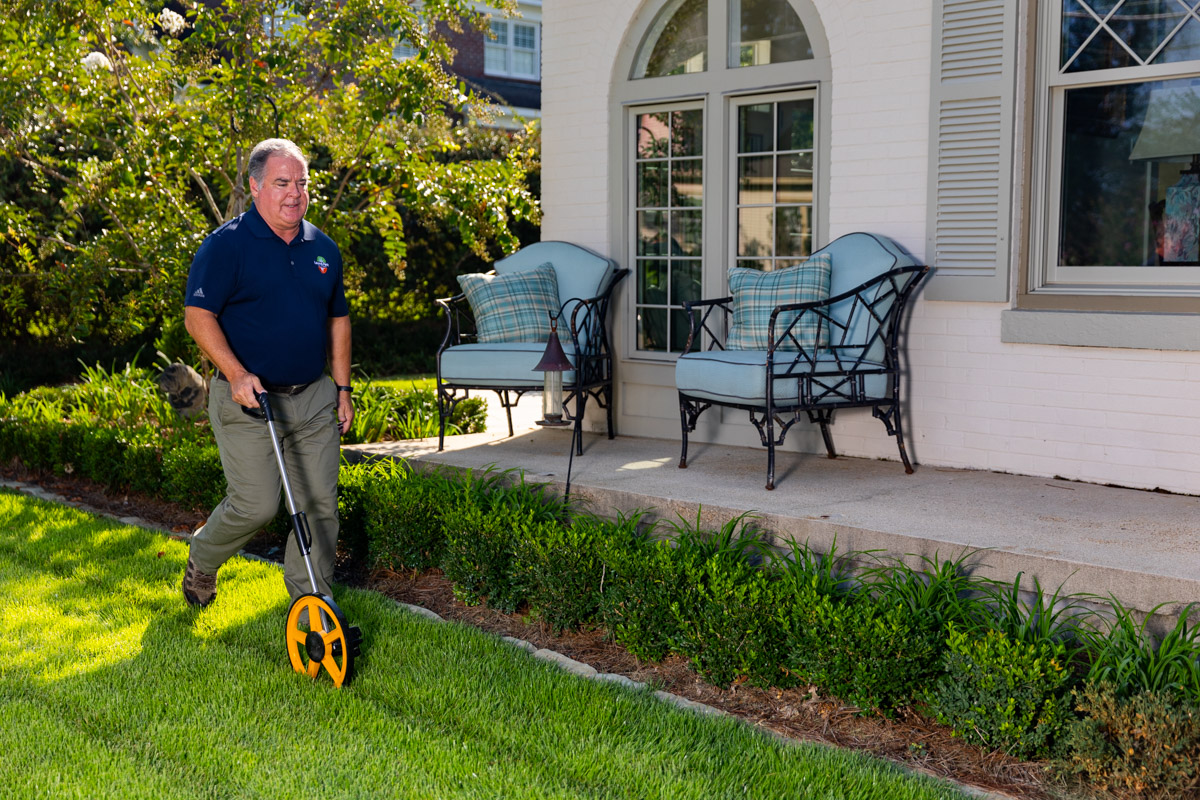 account manager measuring wheel lawn 3